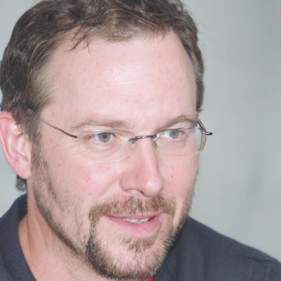 Portrait d'Alexandre Dubois, formateur expert en nail art